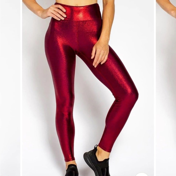 BRAND NEW HEROINE SPORT MARVEL LEGGINGS RED METALLIC SZ...